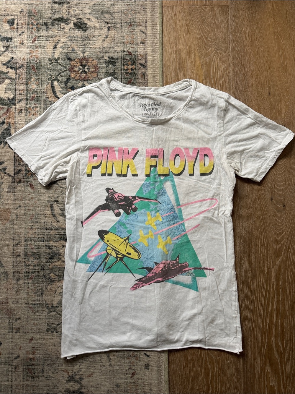 Recycled Karma Pink Floyd White Vintage Tee Short Sleeve Small